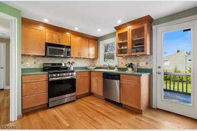 8 Edison Dr, Summit, NJ 07901 - Photo 11