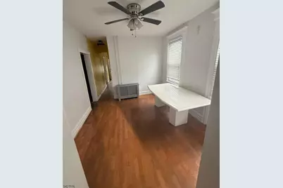 138 Stuyvesant Ave #1F, Newark, NJ 07106 - Photo 5