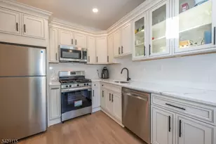 7 Pine St, Jefferson Township, NJ 07849 - Photo 9