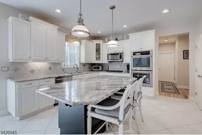 4 Reiher Ct, West Caldwell, NJ 07006 - Photo 9