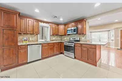 3 Sisco Pl, Clifton, NJ 07011 - Photo 5