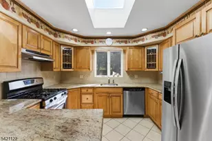 37 Farmingdale Rd, Wayne, NJ 07470 - Photo 7