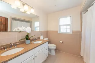 5 Robin Hill Rd, North Caldwell, NJ 07006 - Photo 23