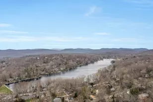 27 Bear Mountain Rd, Ringwood, NJ 07456 - Photo 3