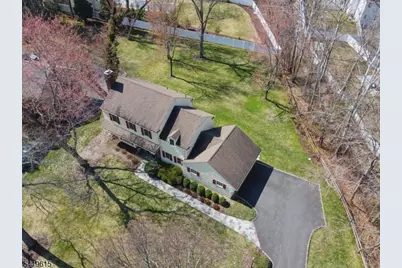 151 Mohawk Rd, Millburn, NJ 07078 - Photo 35