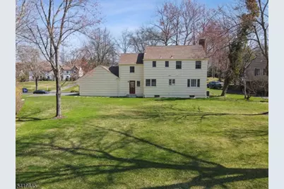 151 Mohawk Rd, Millburn, NJ 07078 - Photo 39