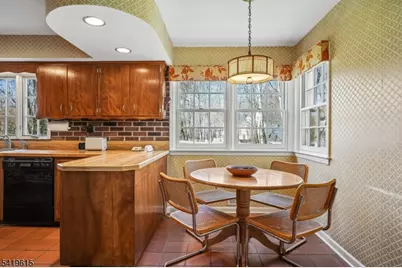 151 Mohawk Rd, Millburn, NJ 07078 - Photo 19