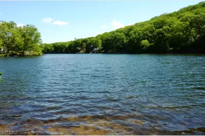 237 Skyline Lake Dr, Ringwood, NJ 07456 - Photo 25