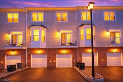 906 Memorial Dr, Belleville, NJ 07109 - Photo 5