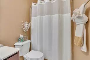 906 Memorial Dr, Belleville, NJ 07109 - Photo 25