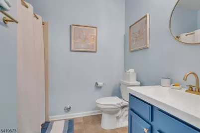 906 Memorial Dr, Belleville, NJ 07109 - Photo 23