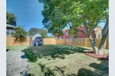 812 Washington Ave, Linden, NJ 07036 - Photo 21