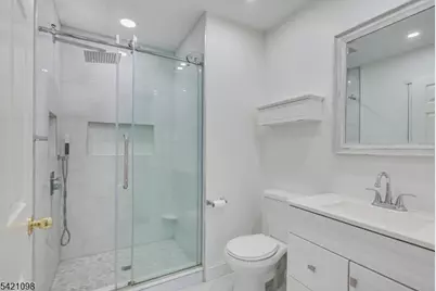 268 Kempsey Dr, North Brunswick Township, NJ 08902 - Photo 19