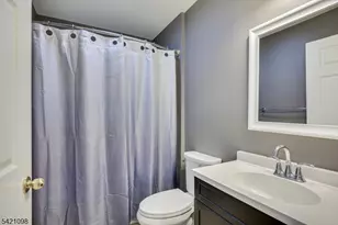 268 Kempsey Dr, North Brunswick Township, NJ 08902 - Photo 23