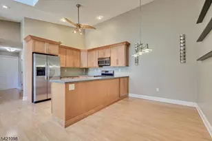 268 Kempsey Dr, North Brunswick Township, NJ 08902 - Photo 9