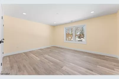 1690 Hamburg Tpke, Wayne, NJ 07470 - Photo 19