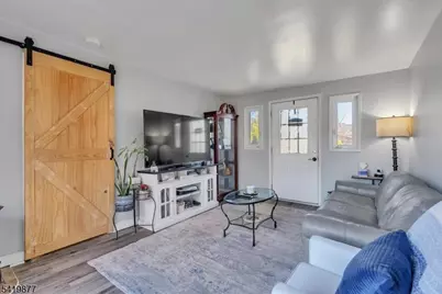 29 Bushwick Ln, West Milford, NJ 07480 - Photo 5