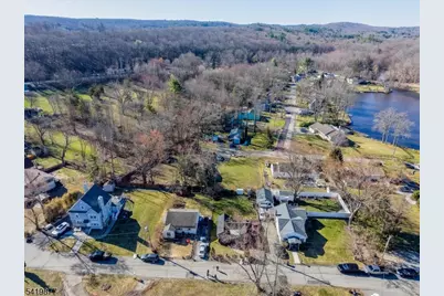 29 Bushwick Ln, West Milford, NJ 07480 - Photo 27