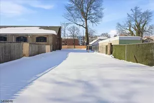 301 N Grove St, East Orange, NJ 07017 - Photo 23