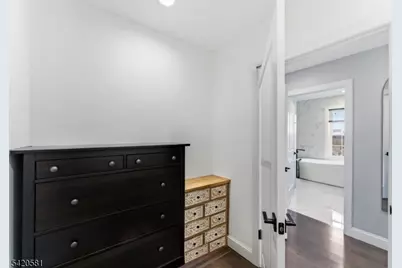 10 Hillside Ave, North Caldwell, NJ 07006 - Photo 23