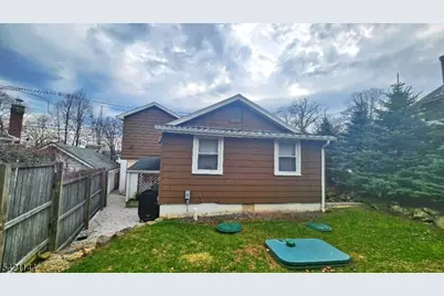 106 Maxim Dr, Hopatcong, NJ 07843 - Photo 31