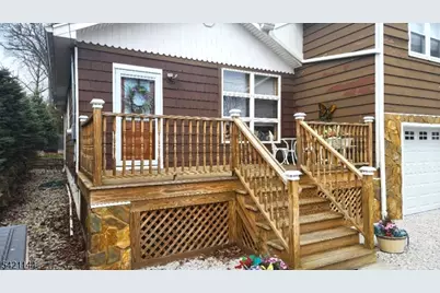 106 Maxim Dr, Hopatcong, NJ 07843 - Photo 5