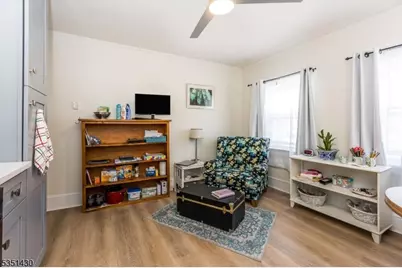 6 Boyden Pkwy Unit #3, Maplewood, NJ 07040 - Photo 3