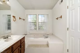 38 Castleton Rd, Montgomery Township, NJ 08540 - Photo 17