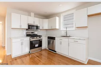 43 Wolf Pl, Hillside, NJ 07205 - Photo 3