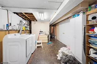 556 Valley Rd, Clark Township, NJ 07066 - Photo 25