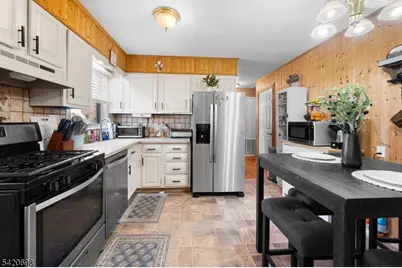 556 Valley Rd, Clark Township, NJ 07066 - Photo 17