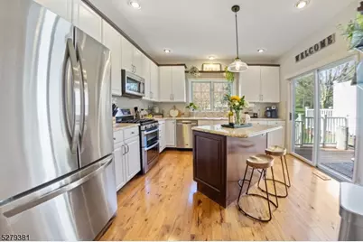 78 Kent Dr, Roseland, NJ 07068 - Photo 7