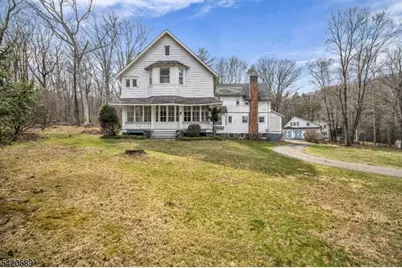 15 Deerhaven Ln, Jefferson Township, NJ 07435 - Photo 3