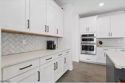 61 Village Dr, Montgomery Township, NJ 08558 - Photo 13