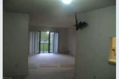 17 Fisher Dr, Franklin Township, NJ 08823 - Photo 3