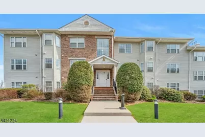 36 Mountainview Ct, Riverdale, NJ 07457 - Photo 1