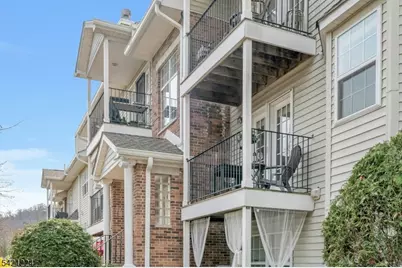 36 Mountainview Ct, Riverdale, NJ 07457 - Photo 3