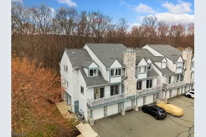 80 Garden Ct, Roxbury Township, NJ 07876 - Photo 25