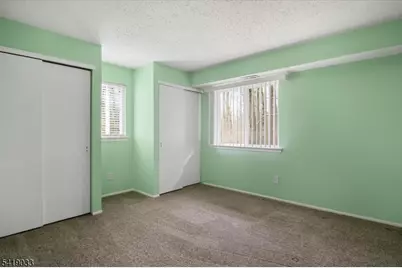 80 Garden Ct, Roxbury Township, NJ 07876 - Photo 17