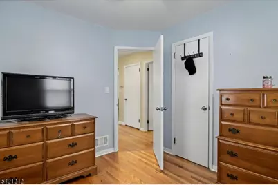 144 N Michigan Ave, Kenilworth, NJ 07033 - Photo 11