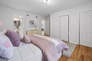 131 Lawrence Dr, Millburn, NJ 07078 - Photo 23