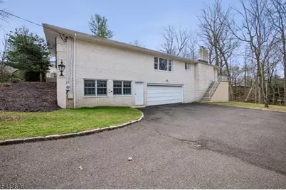 131 Lawrence Dr, Millburn, NJ 07078 - Photo 39