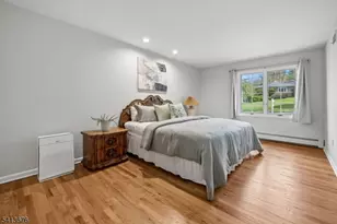 131 Lawrence Dr, Millburn, NJ 07078 - Photo 27