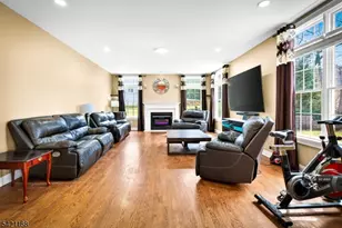 6 Hunter Dr, Mount Olive, NJ 07828 - Photo 19