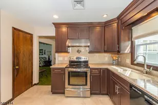 5 Brook Ct, Parsippany, NJ 07054 - Photo 15