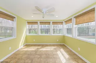 5 Brook Ct, Parsippany, NJ 07054 - Photo 11