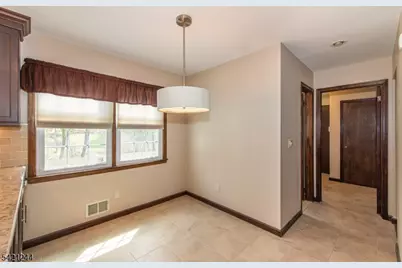 5 Brook Ct, Parsippany, NJ 07054 - Photo 19