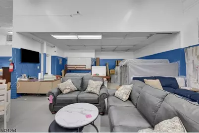 821 Summit Ave, Union City, NJ 07087 - Photo 5