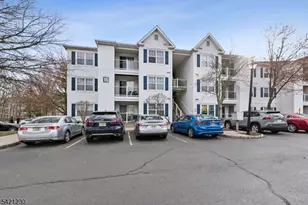 1634 Waterford Dr, Edison, NJ 08817 - Photo 29