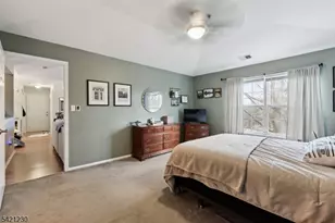 1634 Waterford Dr, Edison, NJ 08817 - Photo 7